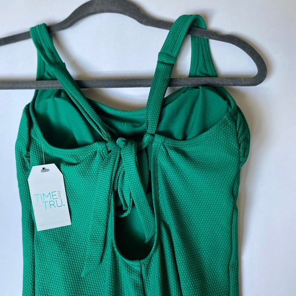 One Piece Crinkle Texture Green Bathing Suit - Picture 4 of 5